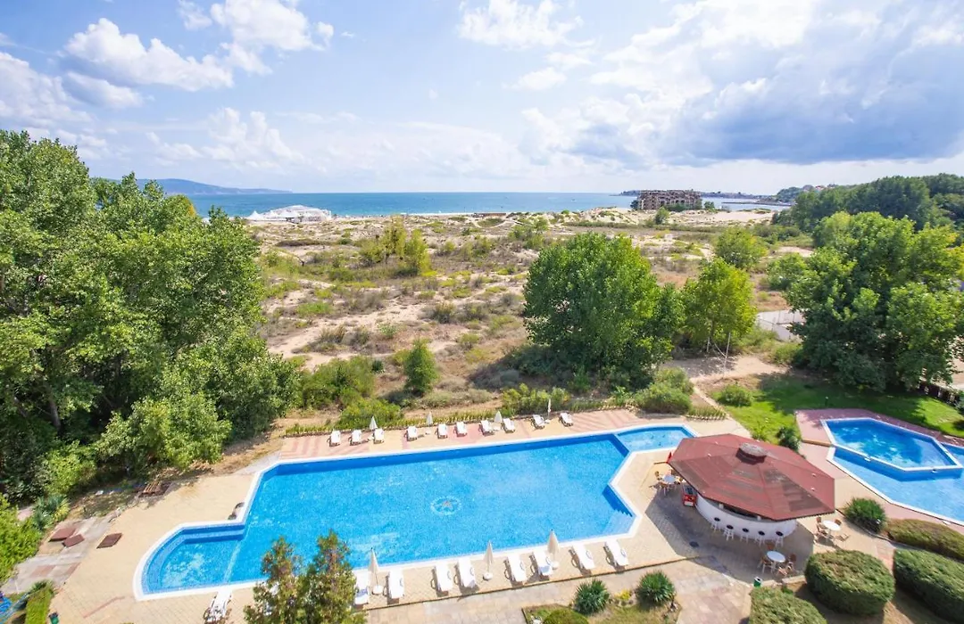 Amfibia Beach Complex-1